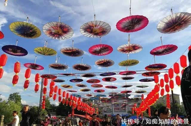 油纸伞|撑一把油纸伞在烟雨腾冲邂逅美丽的故事