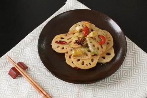 药食|又到采藕季，药食同源话秋藕，常吃莲藕原来好处这么多