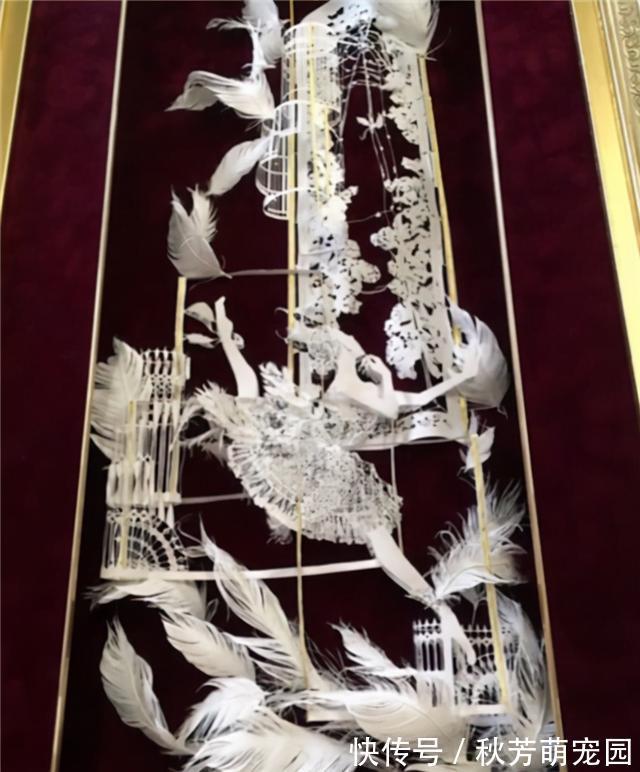 光影@日本妹子把白纸刻成玻璃杯,连水珠都能看见,裸眼3D还能这么玩?