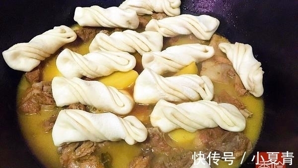 发酵|天一热, 全家就都馋这道菜, 做好后连饭都省了, 一大锅吃的特干净