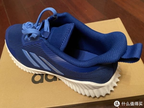 阿迪 耐脏又实惠的adidas G27156童鞋