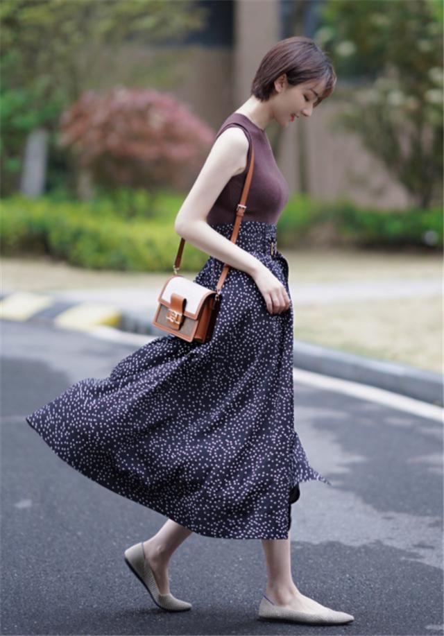 tips|女人买半身裙，就挑这5种“经典款”，省钱又时髦三五年都不过时