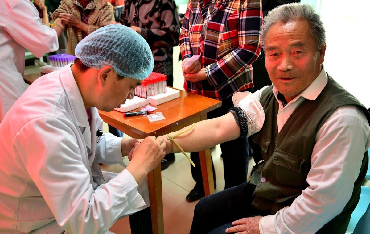 老林|血脂高的人，天天吃素反而适得其反，少吃这2物才是降血脂的关键