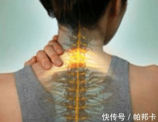 药店|颈椎僵硬、痛的不能抬头?药店最廉价的一味药,一试就好!