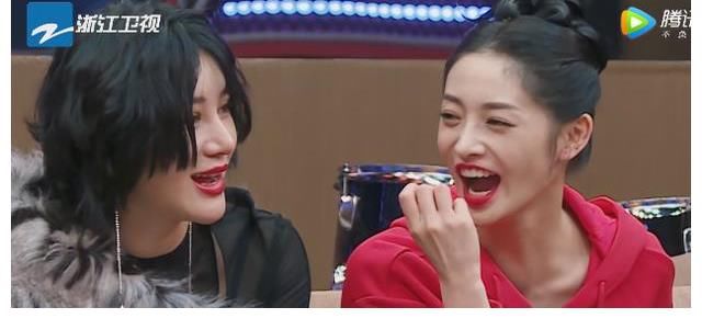 《闪光的乐队》周洁琼、尚雯婕双向拒绝,尴尬名场面太好笑