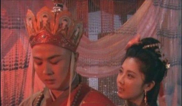 西游记女儿国中,唐僧不仅对女王动了心,而且对蝎子精也动了心!