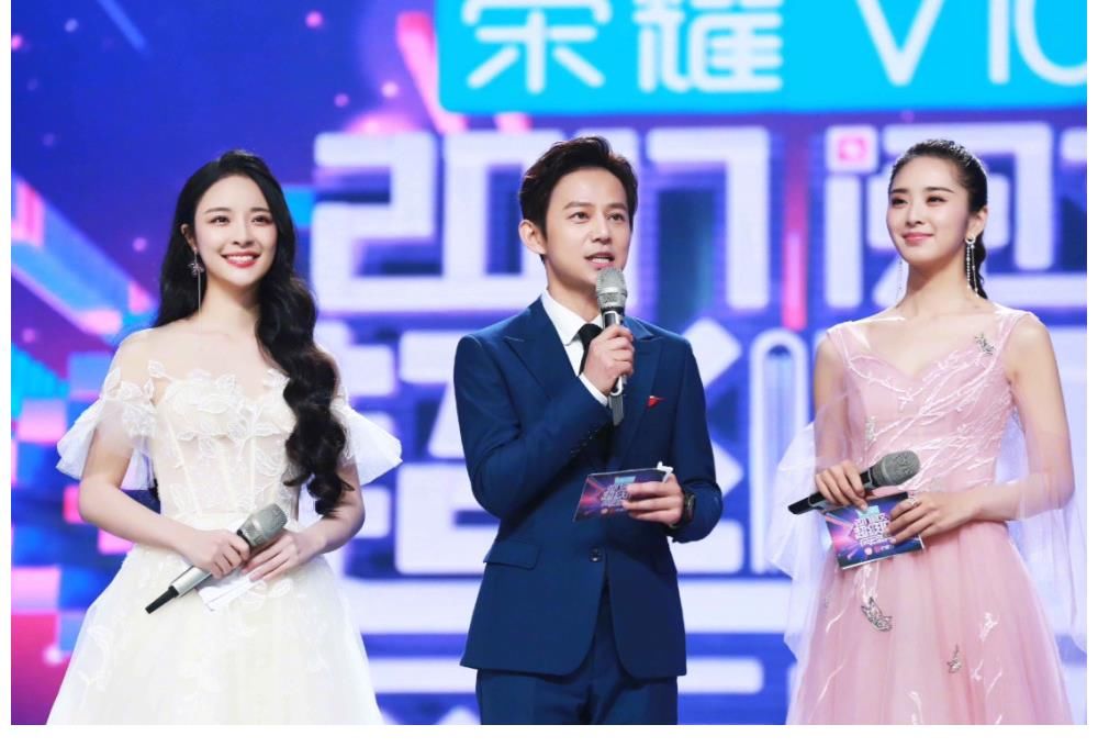 杨迪|《天天向上》被曝新增主持人！除了杨迪袁成杰外，还有一人呼声高