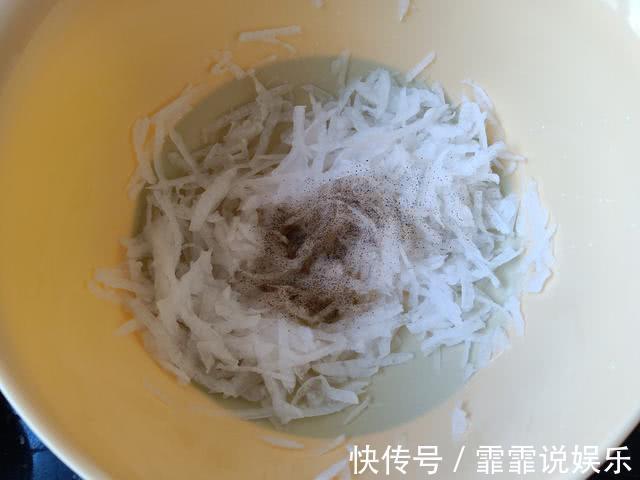 萝卜加鸡蛋，金黄酥脆香，比肉还好吃，做法简单，上桌就被抢光