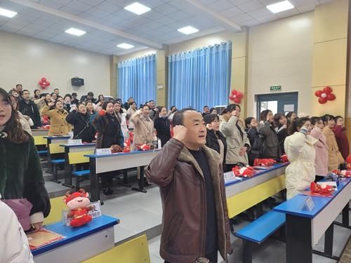 天河小学携手走过与时俱进的变革时代——天河小学开展干部述职述廉民主测评工作