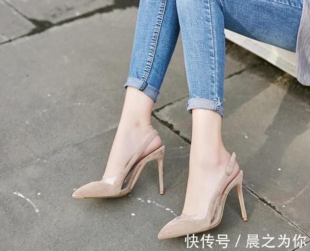 高跟鞋 尖头细跟高跟鞋,凸显修长身材,增添时尚的气息