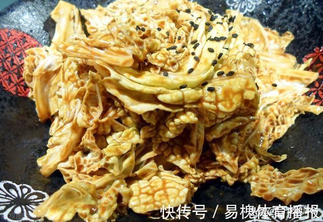 家常|家常乾隆白菜,用麻酱拌的菜,美味香甜的家常菜,冬天吃超润燥,