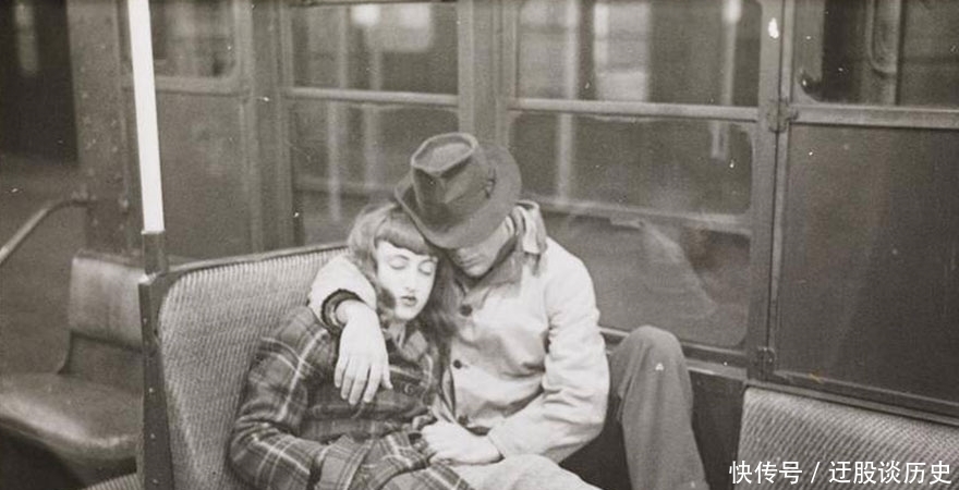 老照片 1946年美国纽约的地铁