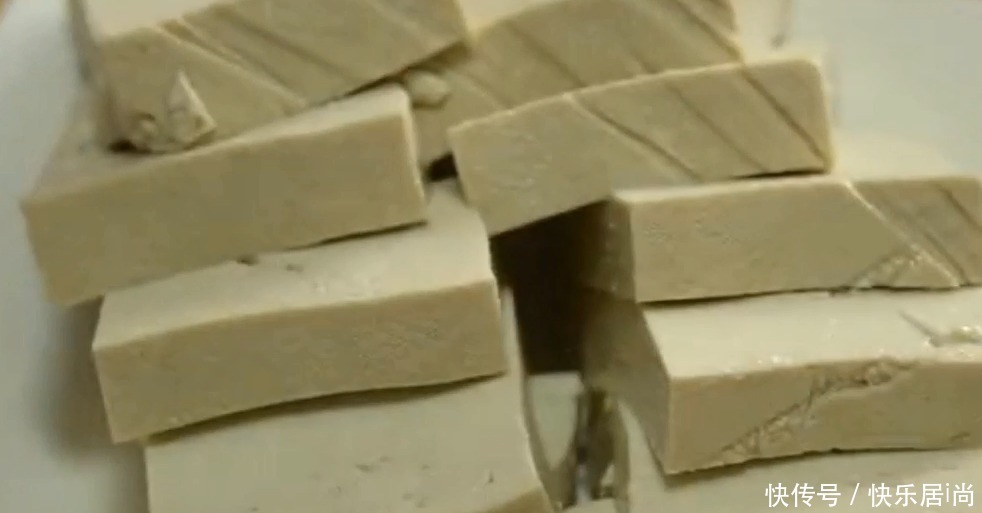 懒得炒菜,炖一锅懒人菜,荤素搭配,好吃不腻又简单!