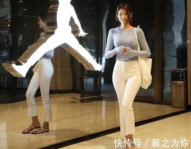 小蛮腰 时尚穿搭:美丽优雅的打底裤美女,散发十足女人味!