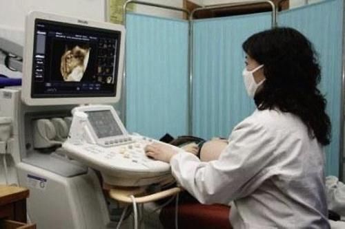 妈妈|孕妈腹中胎儿的大小,主要由这五点决定,跟每天吃多少未必成正比