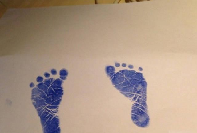 脚印|新生儿出生为什么要被留脚印医生不告诉,可父母要知道