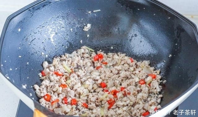 搅拌均匀|老公说：面条这样做，可以吃一辈子，做法和配方都告诉你，试试看