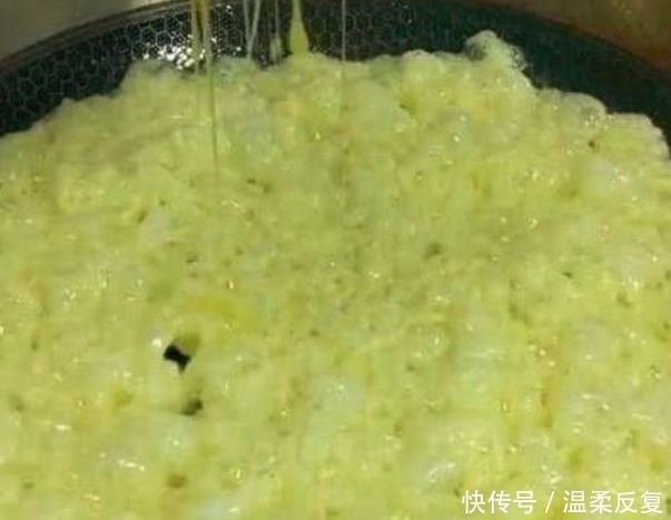 老公网上学做鸡蛋行为古怪,妻子刚想骂浪费,结果打脸
