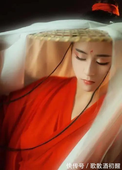 母亲$聊斋故事新编:多情侠女无情剑