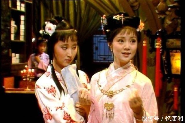 实则|红楼梦,完美女孩宝琴出场意义何在看似她最优秀,实则在夸黛玉