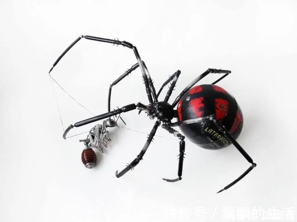 雕塑家$雕塑家收集废铁,打造朋克风金属动物,制作过程和作品都非常酷