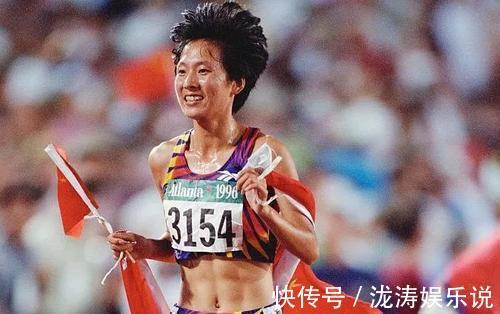 刘翔|奥运冠军王军霞,3段婚姻3个孩子3个爹,如今48岁气色依然红润