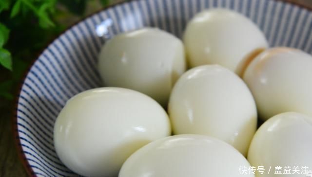 鲜蛋|核桃并不是最补脑的它才是真正的补脑“冠军”，家家厨房里都有