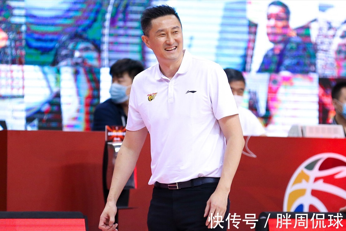 争冠|杜锋输球却收双重惊喜,宏远争冠神兵天降,姚明终于盼到这一天