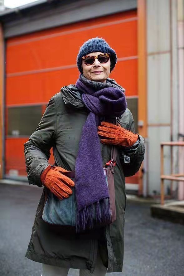 精致 冬季精致女人,离不开这种配饰,这样搭配每一种造型都经典