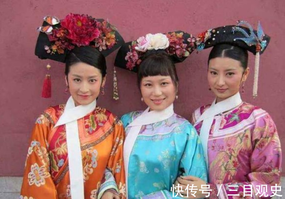 妃子@清朝妃子脖子上都有一条白领?不仅是装饰品,更为了方便皇帝辨认