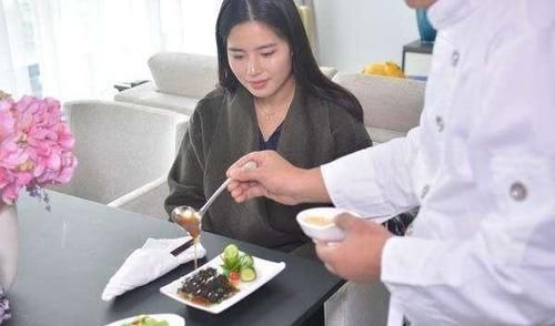 胎儿期|你们说胎儿期六斤、七斤、八斤,有什么区别吗?五斤的话,是不是胎儿营养不良呢?