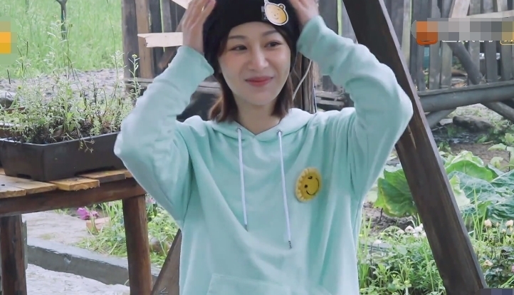 張藝興 楊紫夸張藝興“挺逗”,還勸他改微博名,小綿羊下意識反應(yīng)搶鏡!