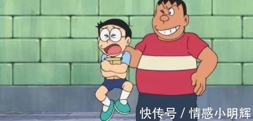 片段|《哆啦A梦》:大熊误入静香浴室,大熊总被胖虎欺负,为何不跑?