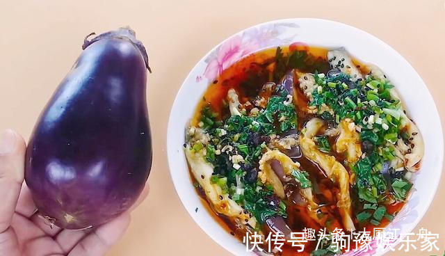 炒茄子,直接放油就错了,多加一步,茄子鲜香不油腻!