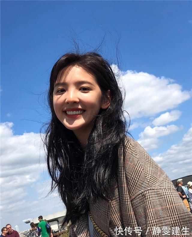 清纯|网红脸已经过时,2020年最火的是初恋脸,清纯高级又耐看