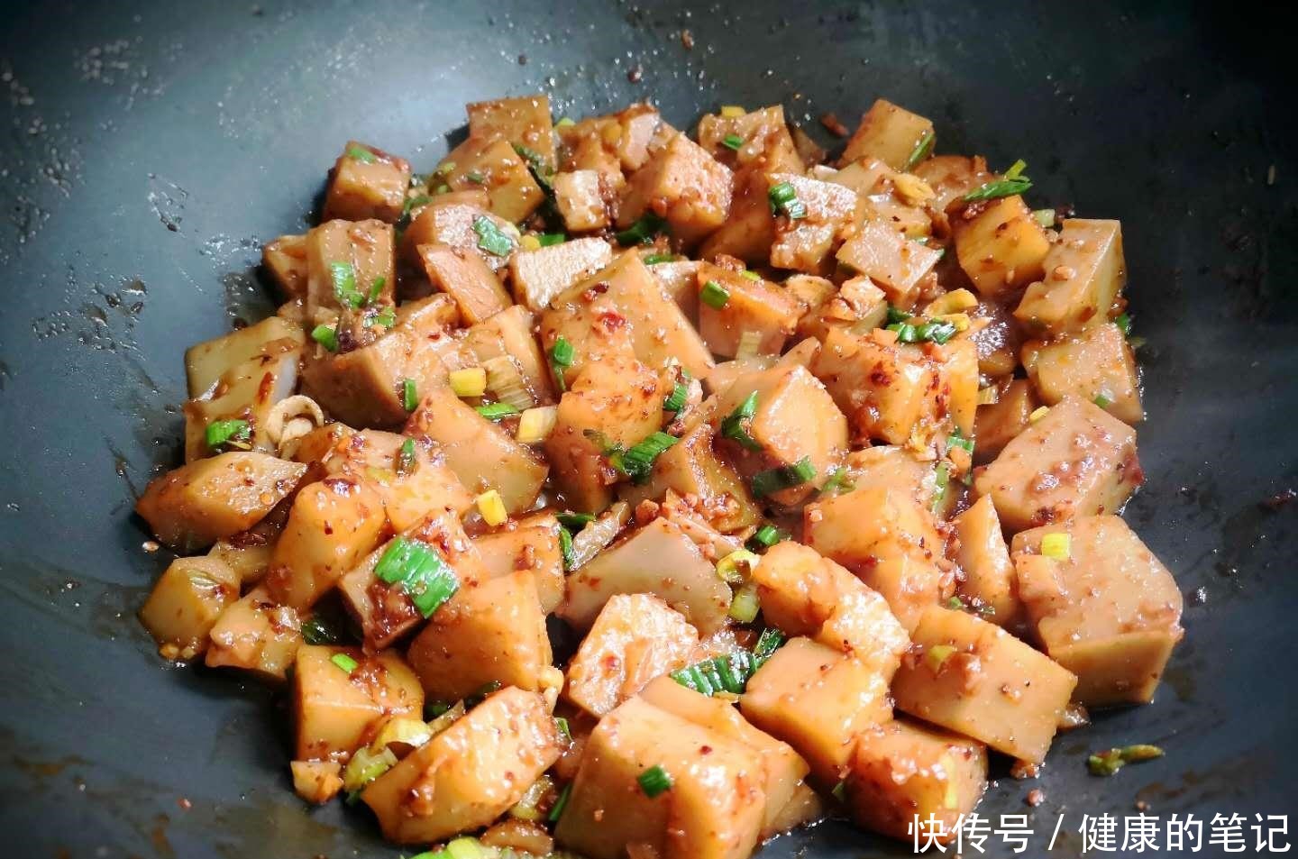 豆腐|这食材冷热都好吃,炒着最美味,比魔芋豆腐更细嫩,多吃不长肉!