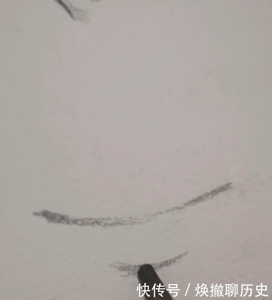 动漫|美术生手绘动漫,笔法犹如行云流水,看到成品:这是什么鬼!