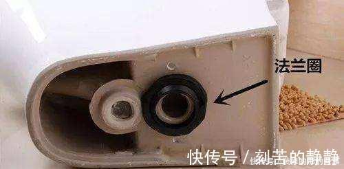 安装|很多人装马桶忘了装这个东西,卫生间越用越臭,后悔入住才察觉