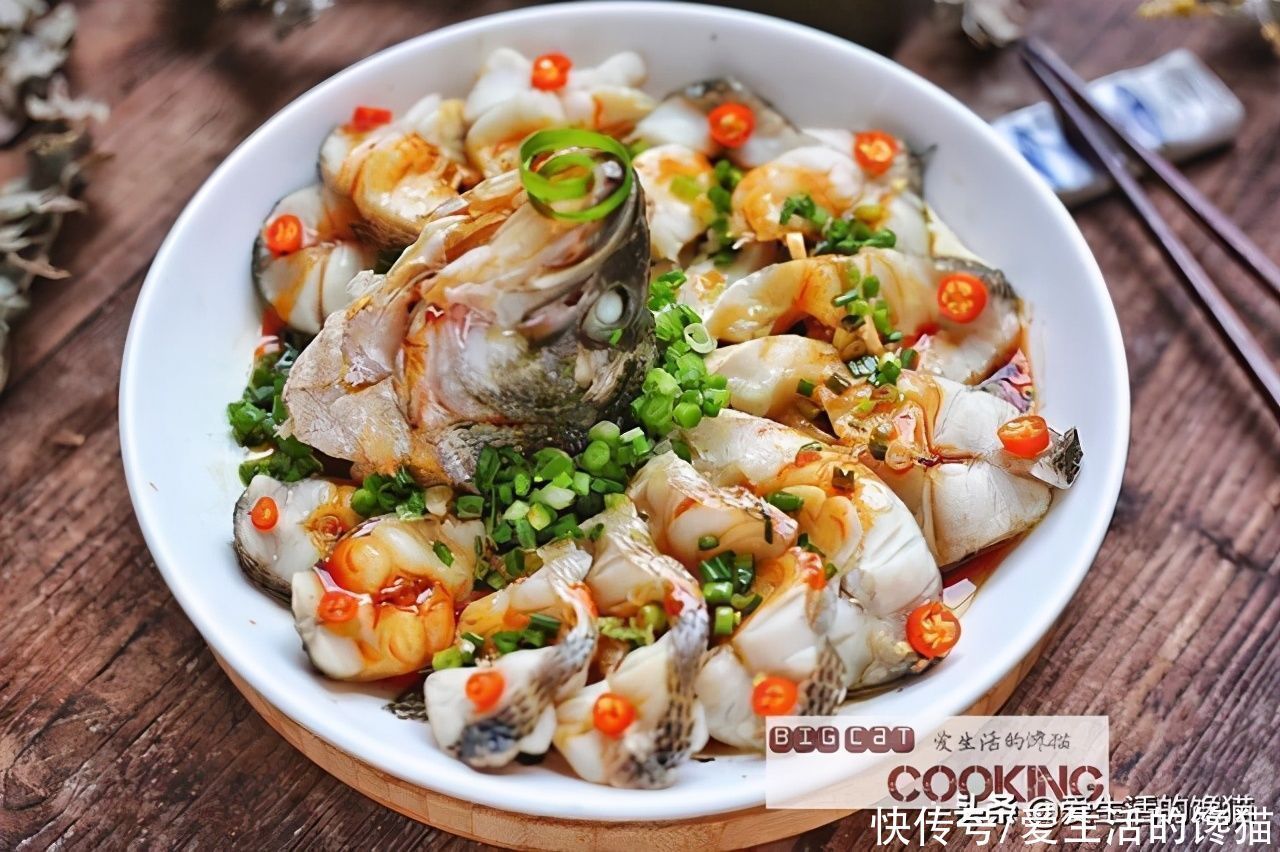 下班回家晚餐认真做,4菜1汤,有荤有素营养足,我家从不点外卖