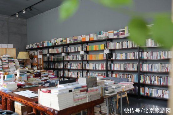 书店|“三朝又三暮，不觉鬓成丝”这座隐藏在宋庄的文艺书店真是太用心了！本本经典是怎么做到的？