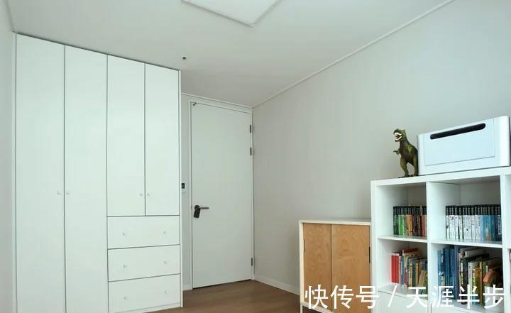 置物架|套内74㎡的样板间,买来做一家三口的新房!双L型的柜体,超可爱