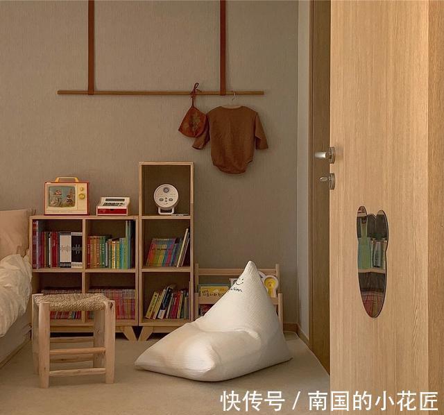 亲子|一家4口的幸福生活：83㎡全屋奶油色，客厅当亲子区都为孩子考虑