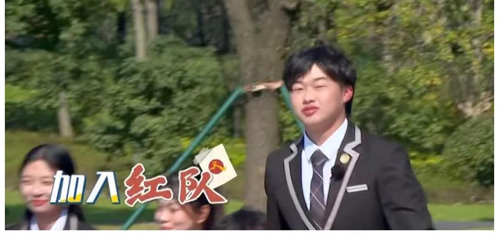 《奔跑吧》太真实,游戏体现职场现状:选男不选女,班长有优先权