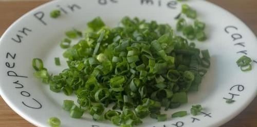 面条别再手擀了,用4根筷子做面,不用擀不用抻,劲道弹牙超过瘾