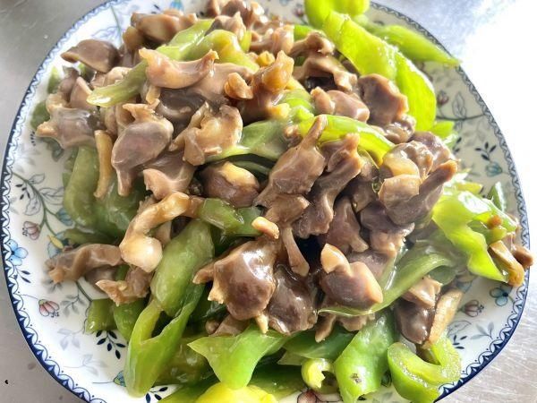 尖椒炒鸡胗|99%的人都吃过的尖椒炒鸡胗，只有1%的人会做