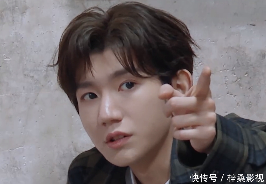 周笔畅 王源《奇异剧本鲨》将袭:看清常驻嘉宾阵容后,又将是爆火新综了