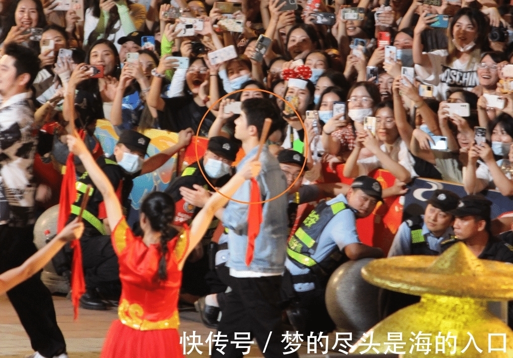 图师|《天天向上》乐山路透,离开了百万修图师后,王一博颜值没搞错吧