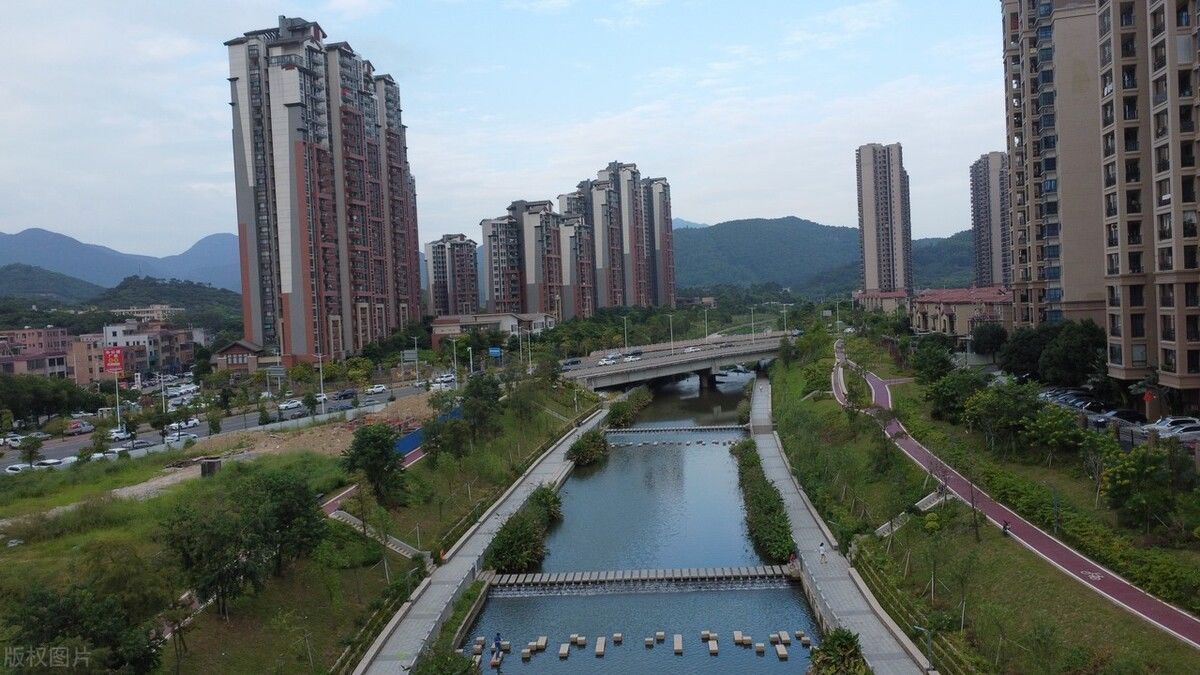 房企们|今明两年打算买房的家庭,可以先看一下这三点“忠告”,非常实用