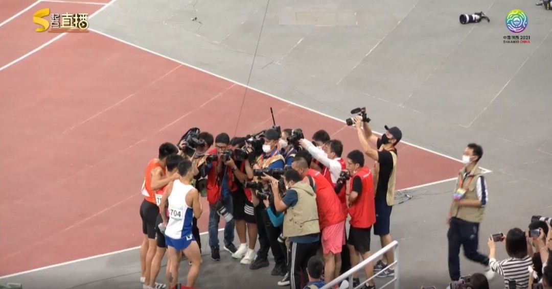 兵马俑|9秒95！苏炳添夺冠燃爆全场！赛后发布会：想看兵马俑！