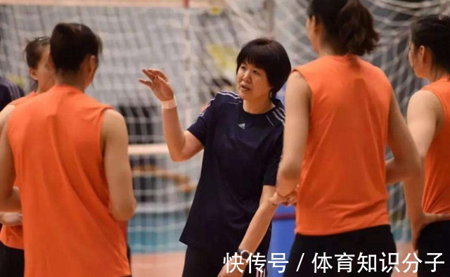 职务|郎平离职后新职务曝光!继续为中国女排做贡献,走马上任令人期待
